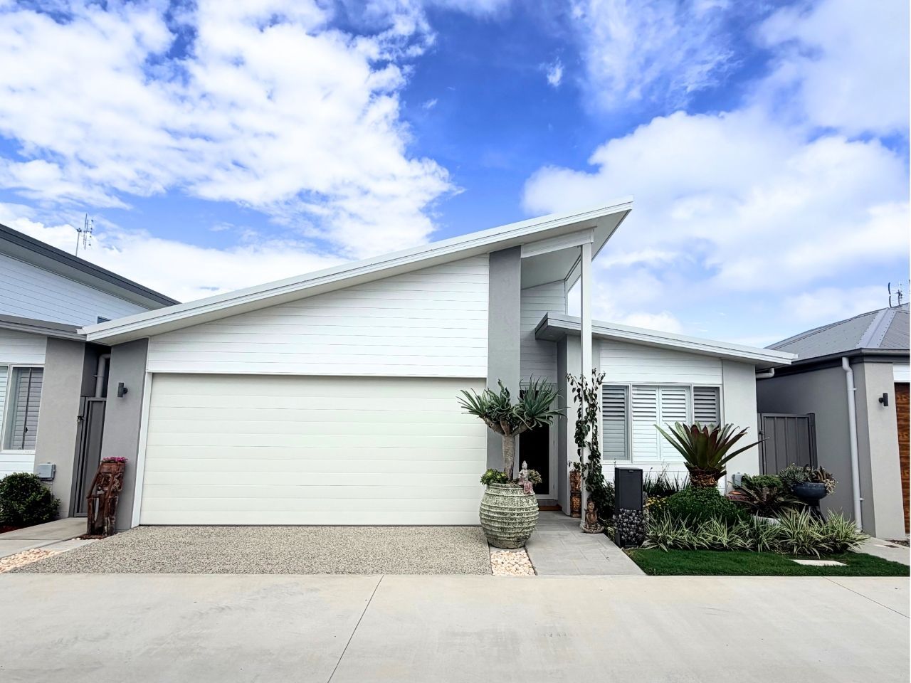 Beautiful, Spacious and Modern Living 