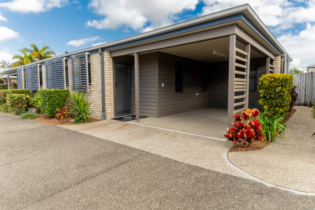 Villa 3 - Oak Tree Burpengary - 2 Bed + 1 Bath