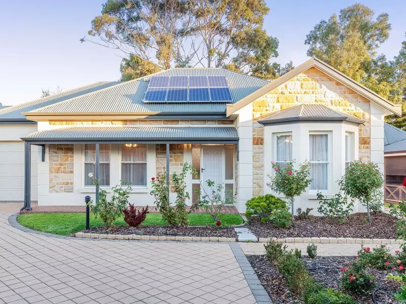 Live in style and prestige by the sea!