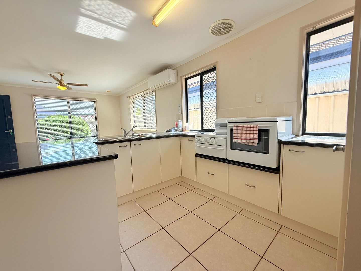 Light Bright and Open plan living - Over 50's gated complex.