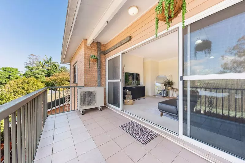 Spacious Leafy Premium Two Bedroom Apartment