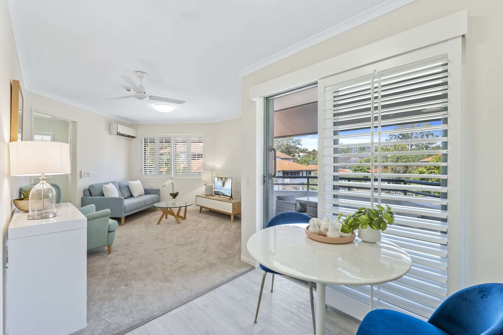 Superbly spacious apartment with garden views