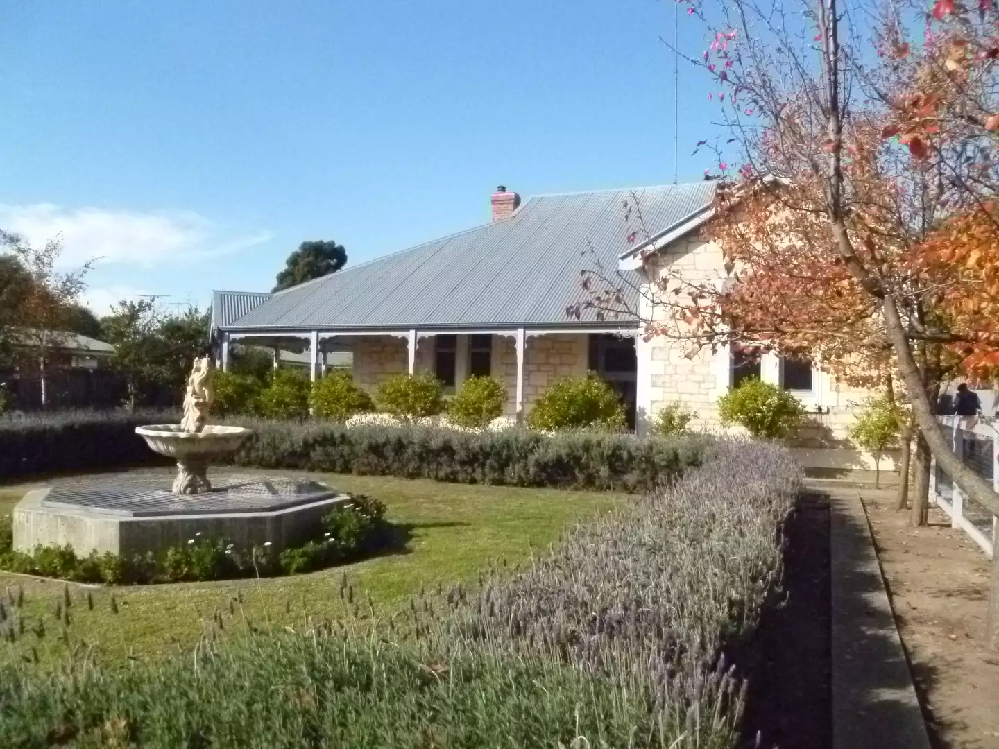 Resthaven Limestone Coast Community Services offers a wide range of flexible services so that you are able to live independently at home.