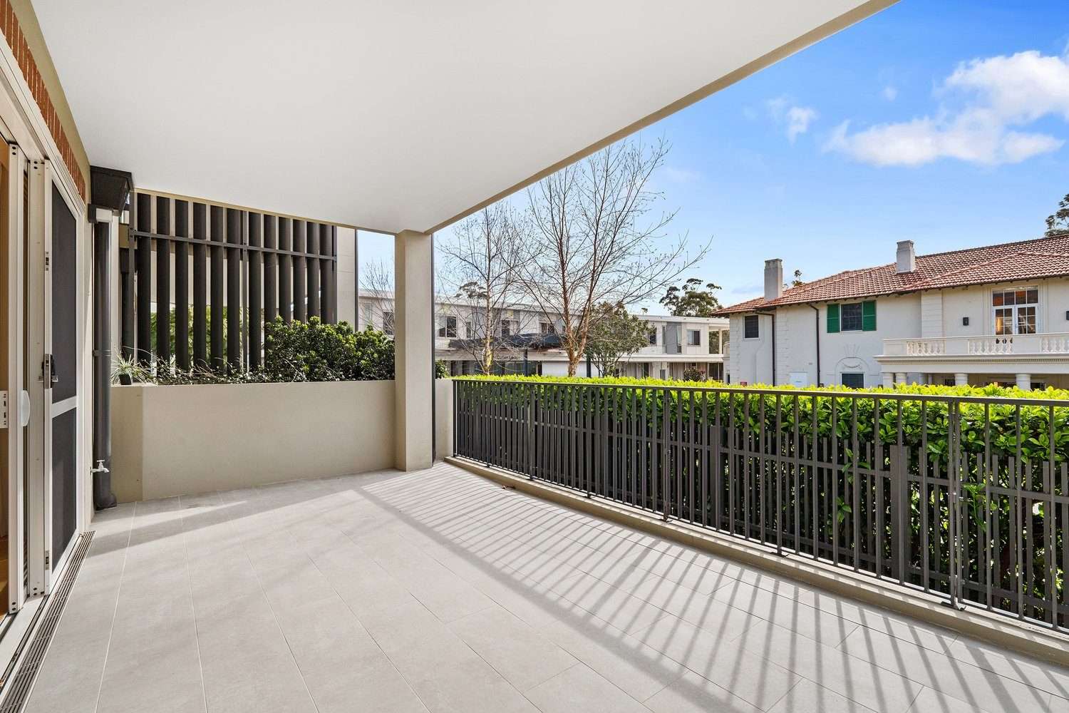 Spacious three bedroom apartment with effortless elegance