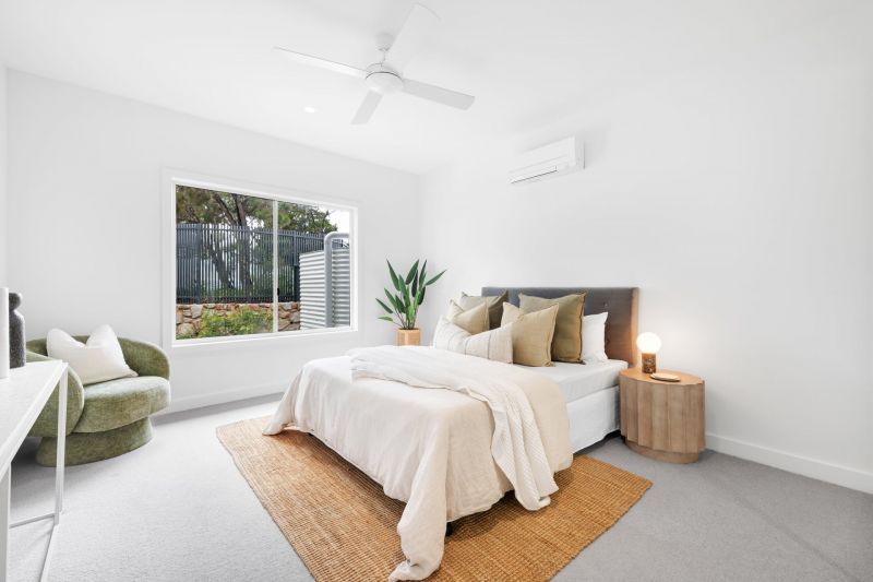 Elegant Low-Maintenance Villa, Ready to Move in