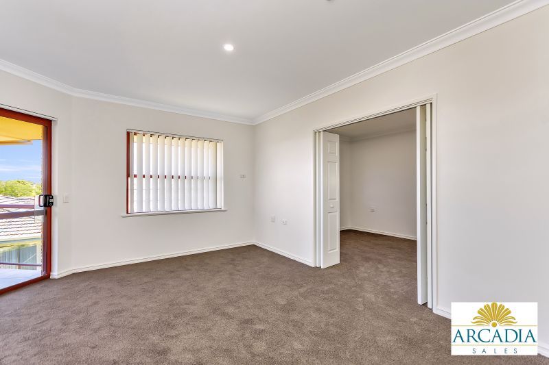 ARCADIA WATERS BICTON - This Apartment is Sure to Impress...
