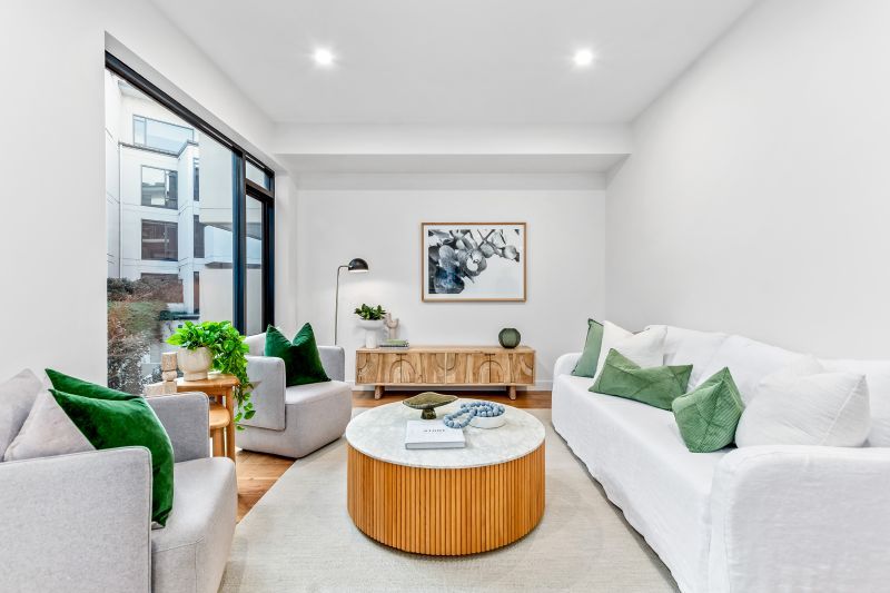 Spacious one-bedroom with tranquil courtyard garden views