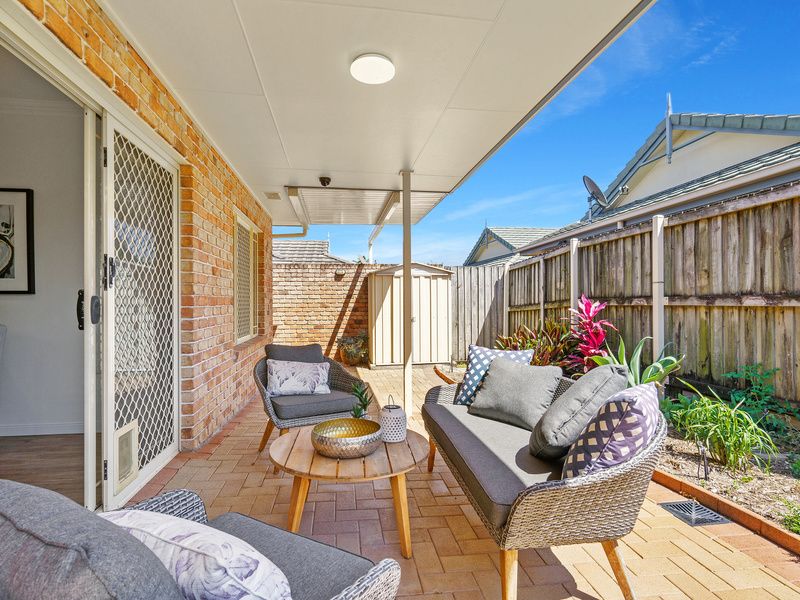 2 bedroom, fully refurbished