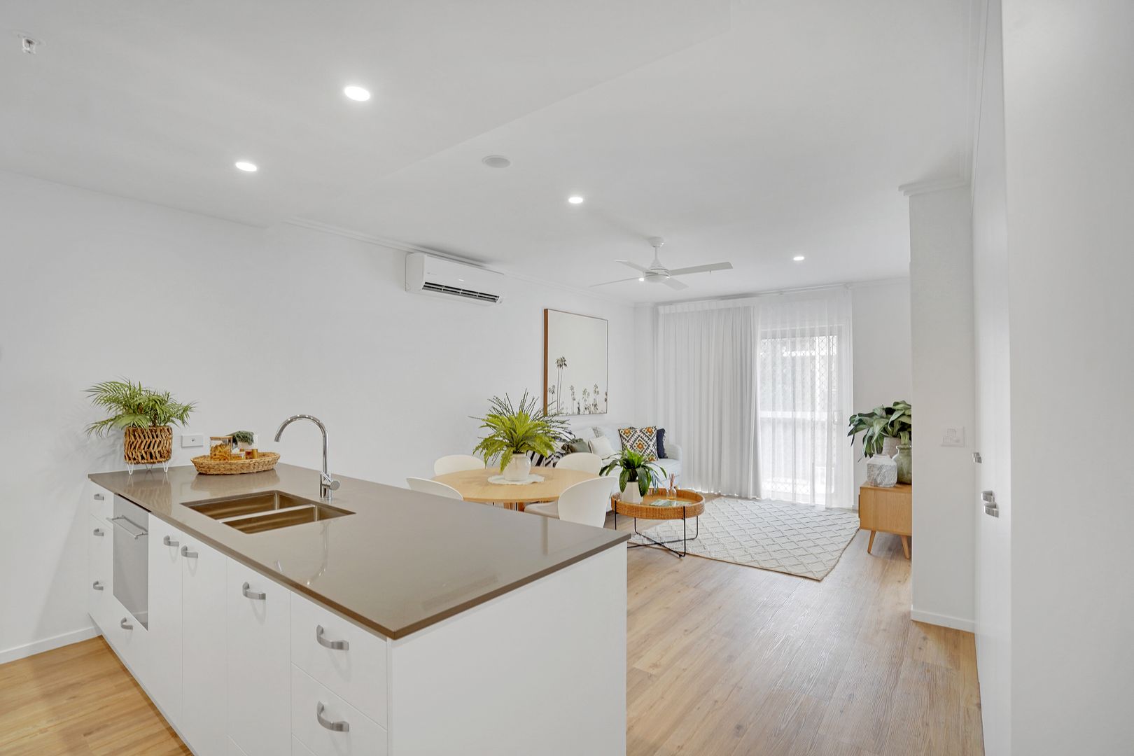 Elegant & spacious one-bedroom