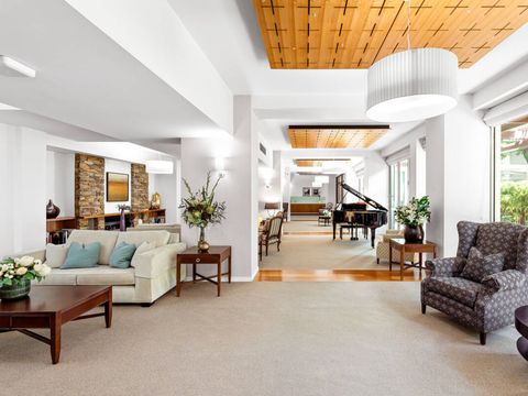 Redmond Park Retirement Living; a thriving retirement community in a vibrant urban neighbourhood.