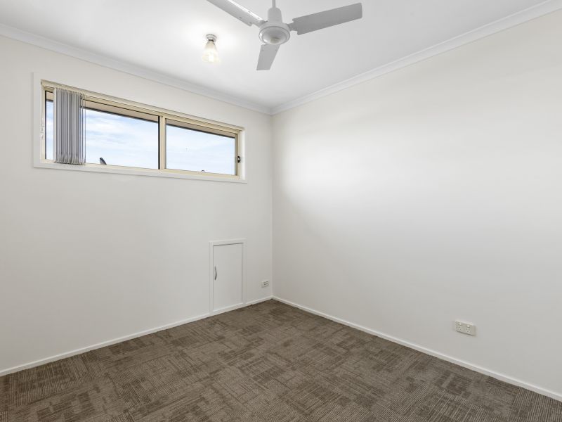 Rent in Seniors Community - 3 bed, 2 bath self-catered unit with kitchen