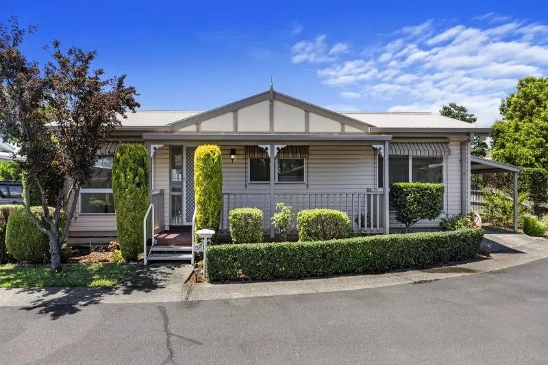 Corner Cottage with Spacious Backyard 
Affordable Lifestyle Opportunity