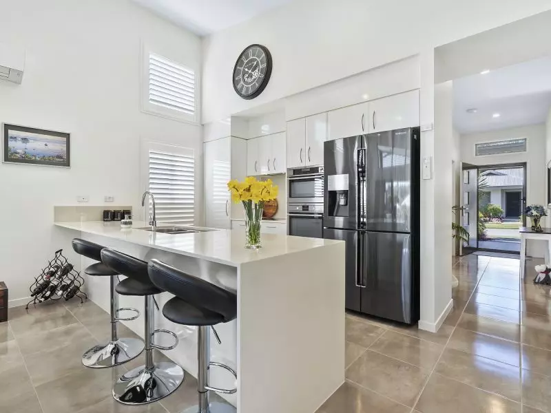 Site 63 - Established Heron