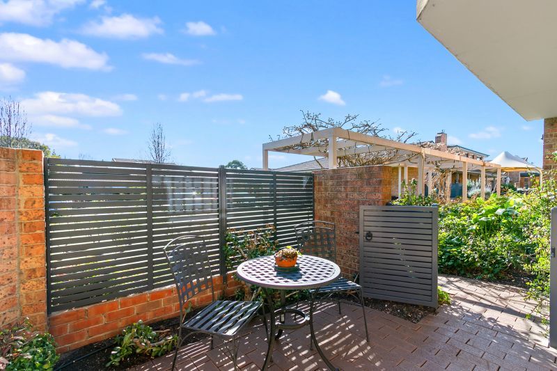 Experience the best of the bay and city life at Oak Grange Retirement Village