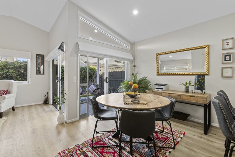 Light-Filled Design Meets Effortless Style