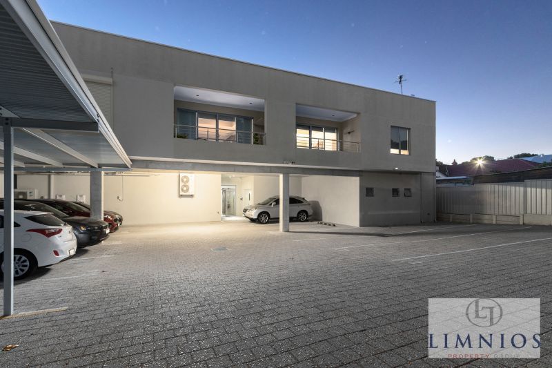 Super spacious, lock and leave Urban living