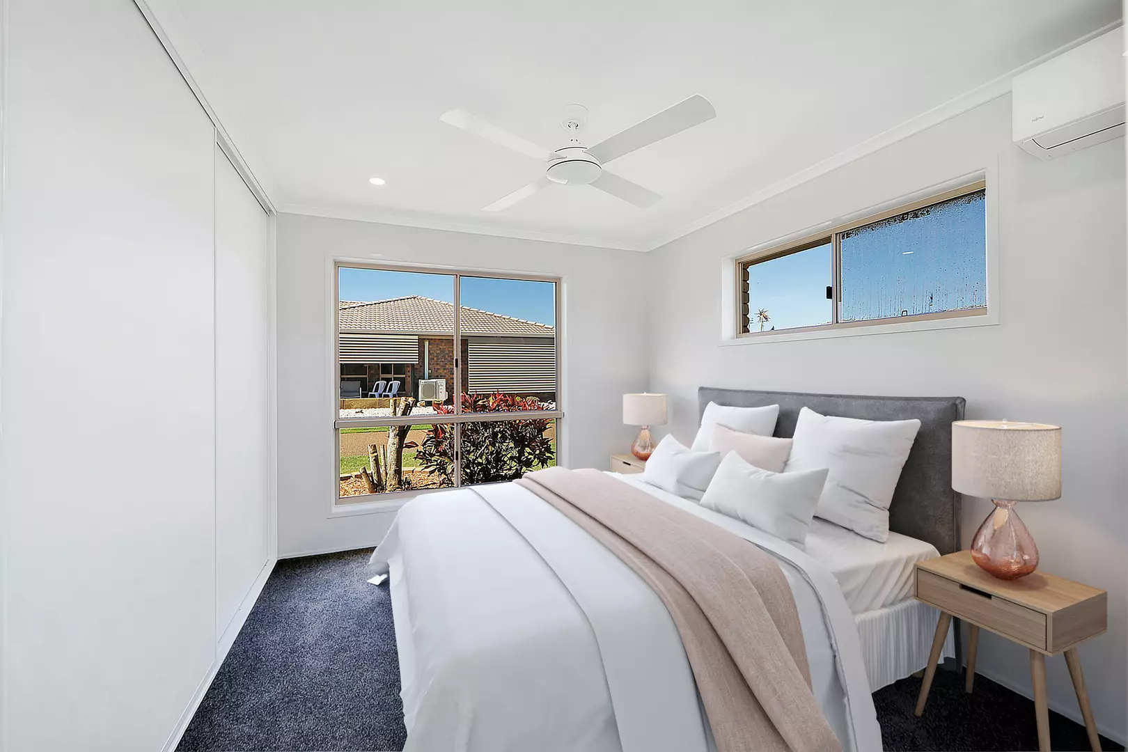 Enjoy the good life, at Carlyle Gardens 