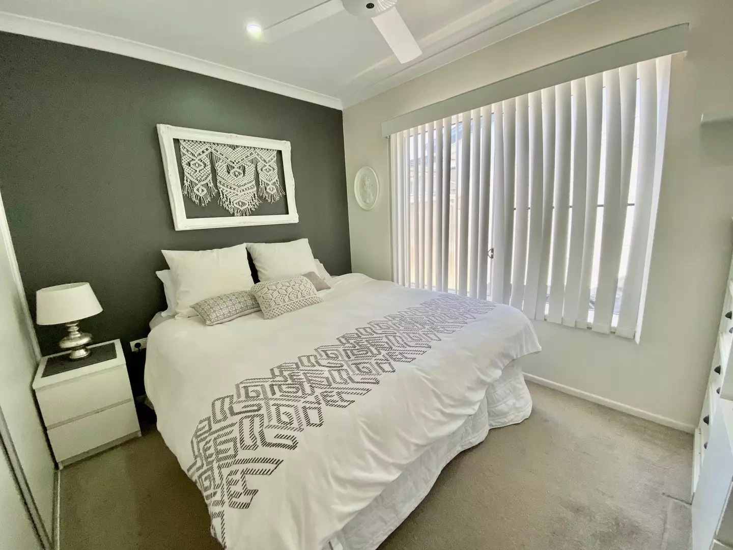 START LIVING THE LIFESTYLE