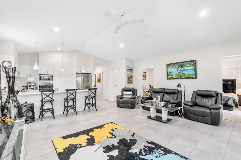 Beautiful Two bedroom Home + Study