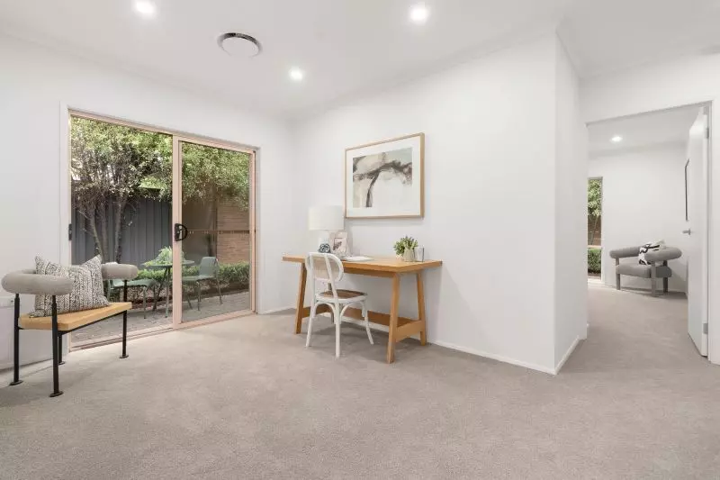 Beautifully refurbished two-bedroom plus study