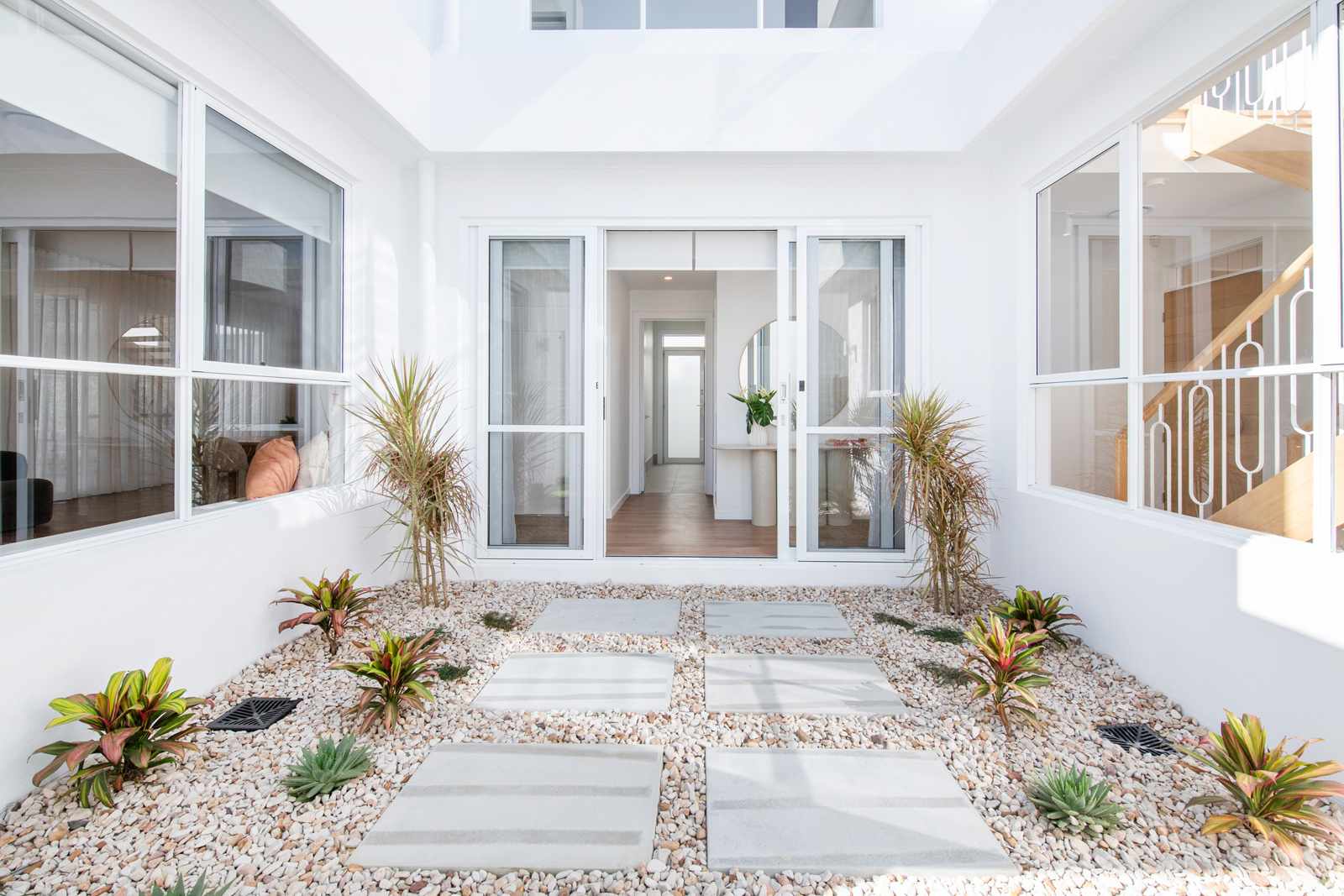 Ivey by Palm Lake Resort Pelican Waters