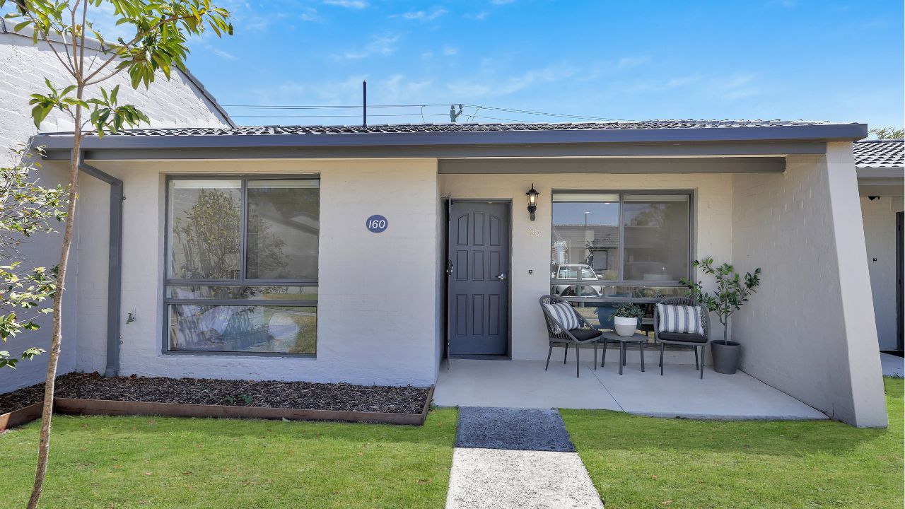 160/130 McLeod Road, Patterson Lakes