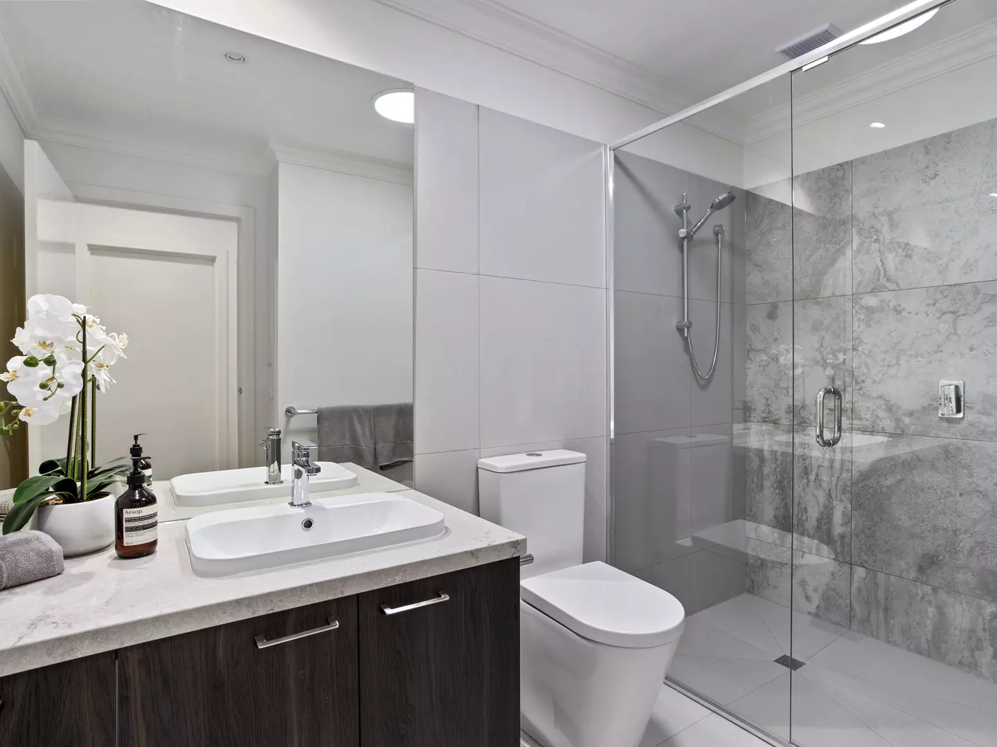 Luxury Living At It's Finest!