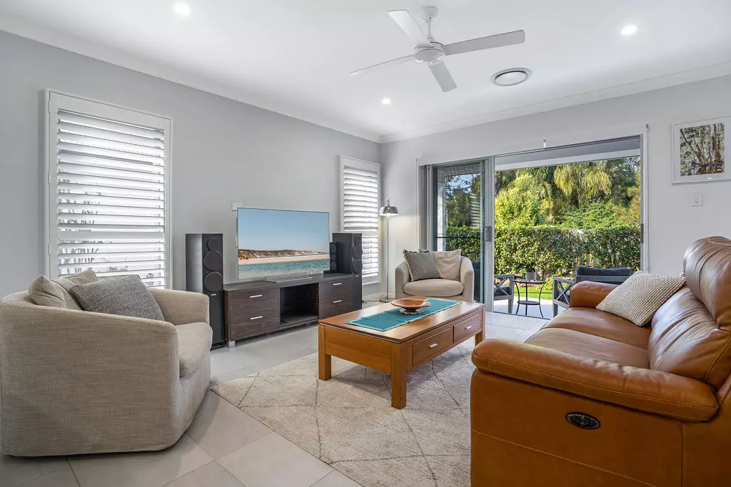 Palm Lake Resort Beachmere Bay