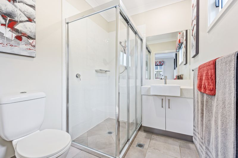 Stunning Tropical Hideaway!