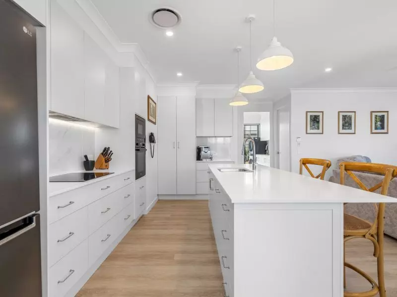 Prime Corner Location - Private Outlook to Nature