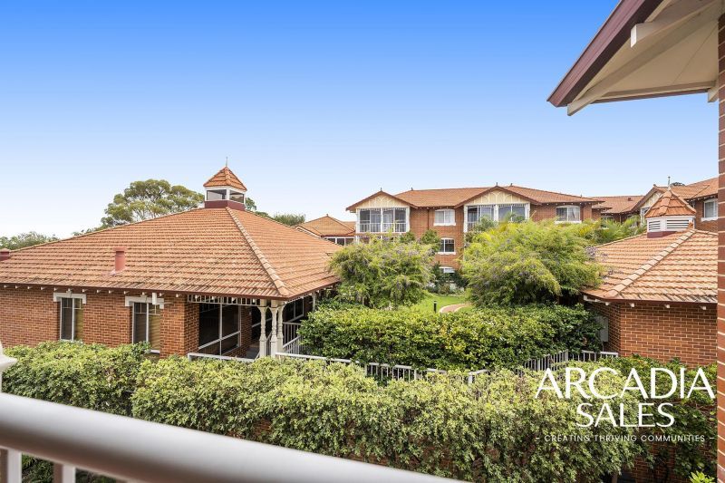 NORTH FACING NEW REFURBISHED TOP FLOOR APT