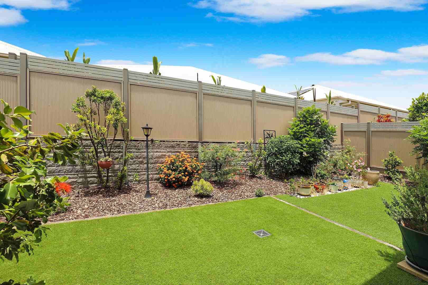 Stylish & Elegant: Nothing to Spend! - V75 Halcyon Lakeside