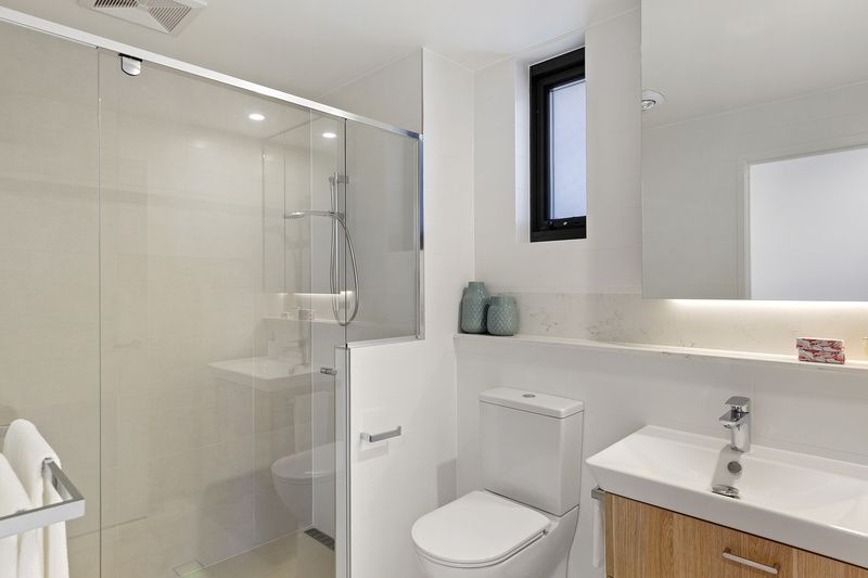 Beautiful south-facing two-bedroom apartment