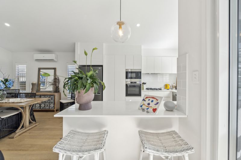 Stylish Home - Spacious Design - Outdoor Appeal