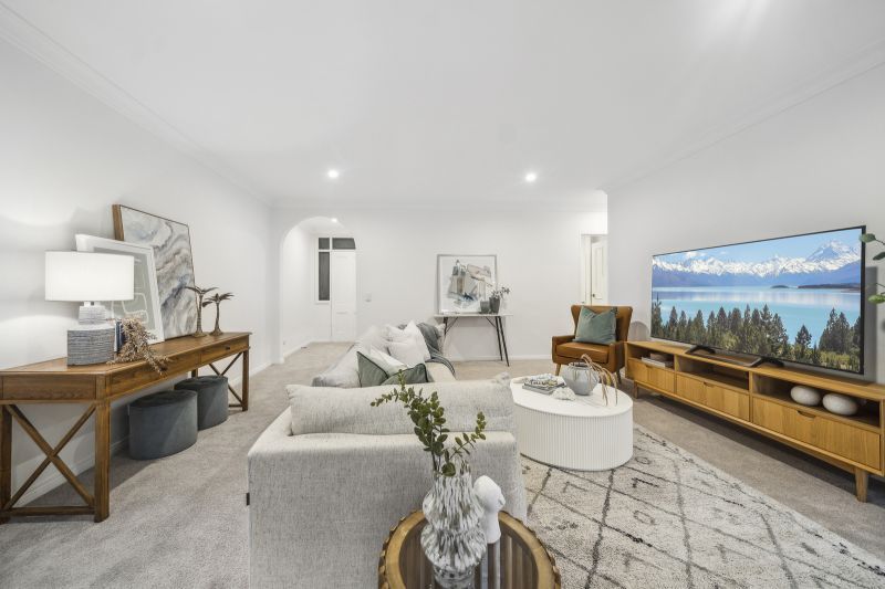 Light and bright two-bedroom residence