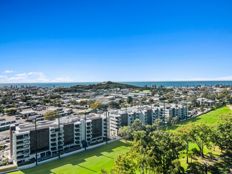 Abundantly lit north-facing apartment on the Gold Coast