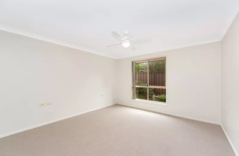 Spacious Open Plan Villa with Garage and Sunny Patio