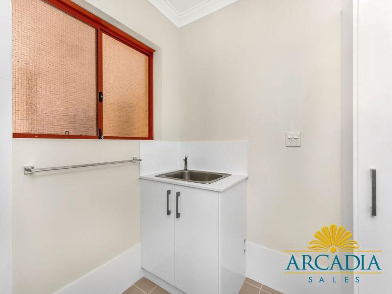 ARCADIA WATERS BICTON - Ground Floor Stunner