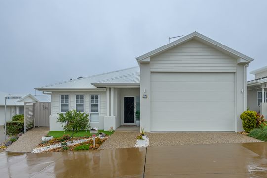 Prestige, Space & Exceptional RV Living 