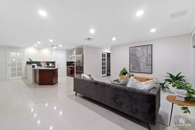 Super Spacious Family Living!