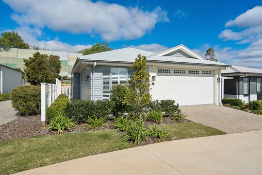 Prime Resort Living & Bushland Views - Your Opportunity Awaits!