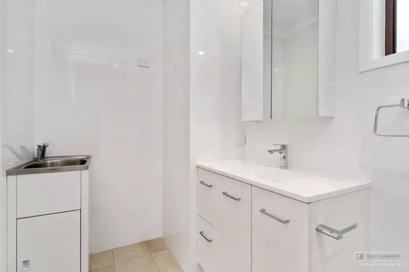 Gorgeous, bright one-bed villa!