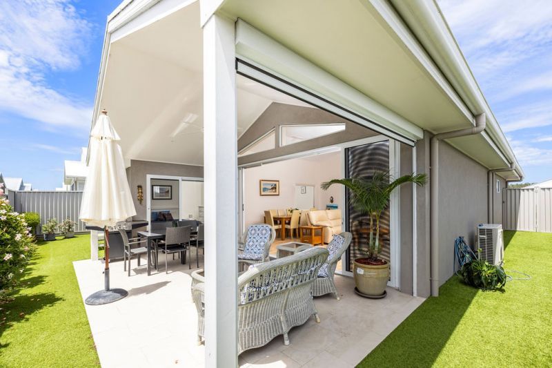 Elegant Three Bedroom Home + Beautiful Gardens