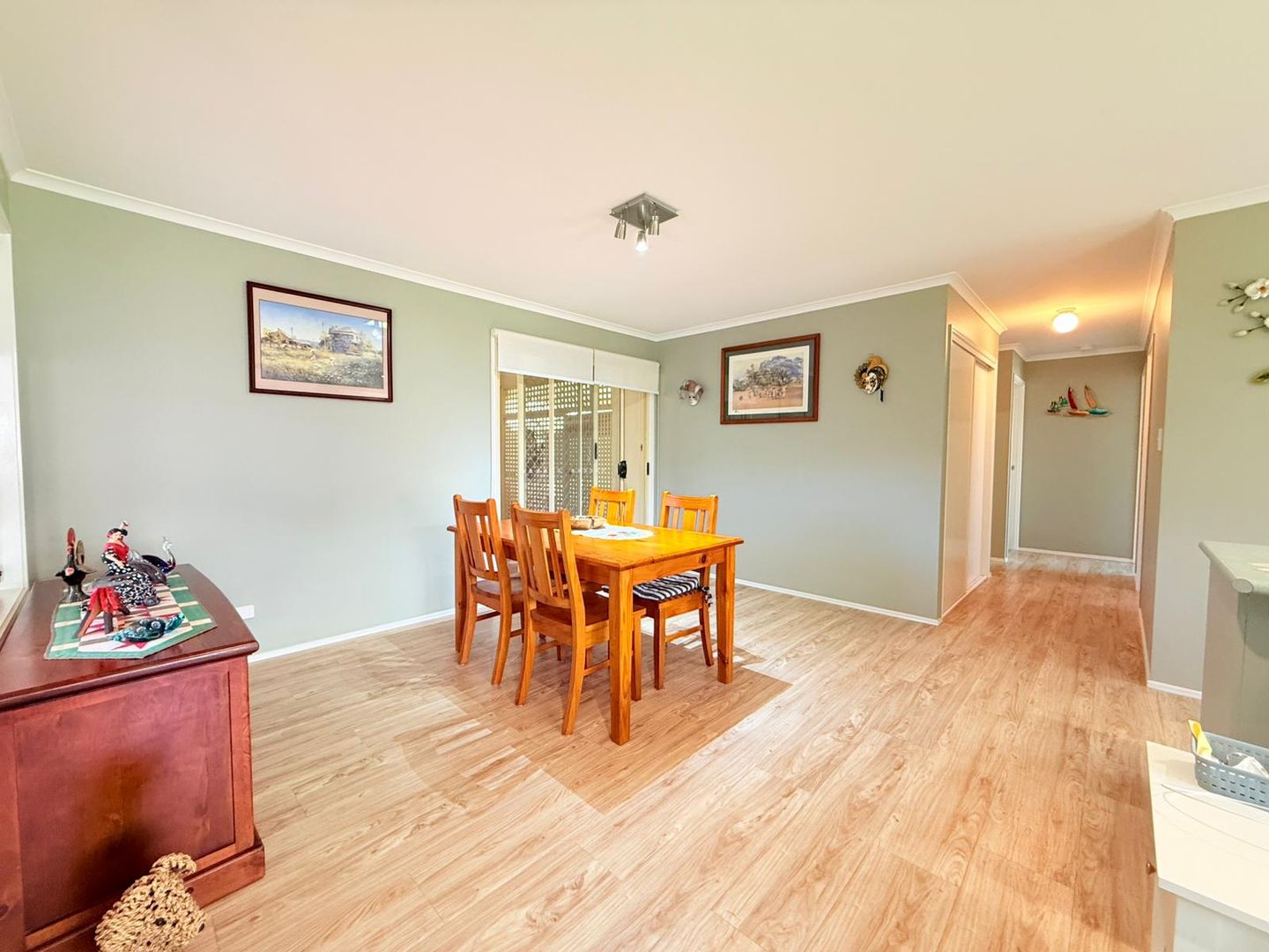 Looking for a Fresh, Inviting Home in a quite position in an Over 50's complex?