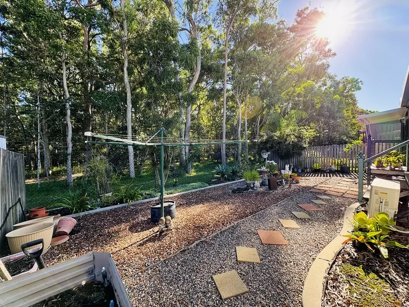 Beautiful 3 Bedroom Home - GREENBANK GARDENS