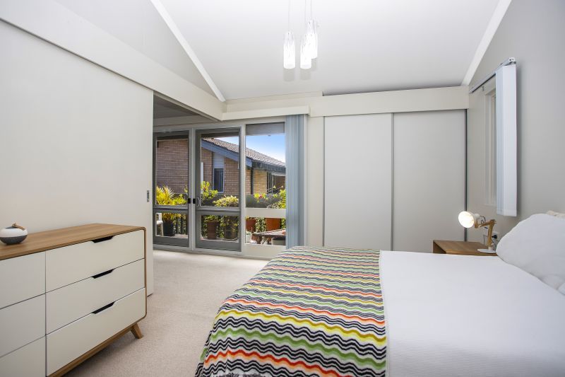 Bright and sunny first floor unit