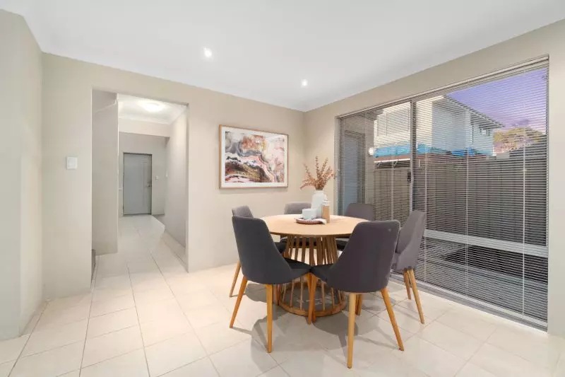 Beachside and Coastal Retreat Living!