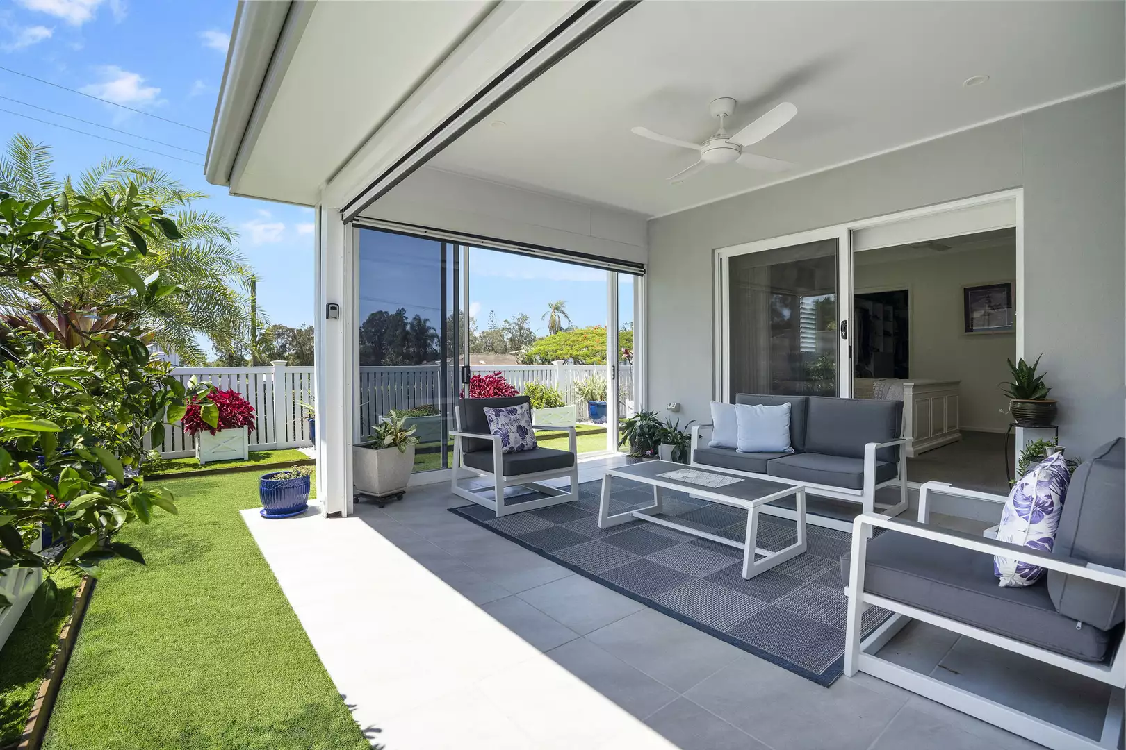 50 Eastport by Palm Lake Resort