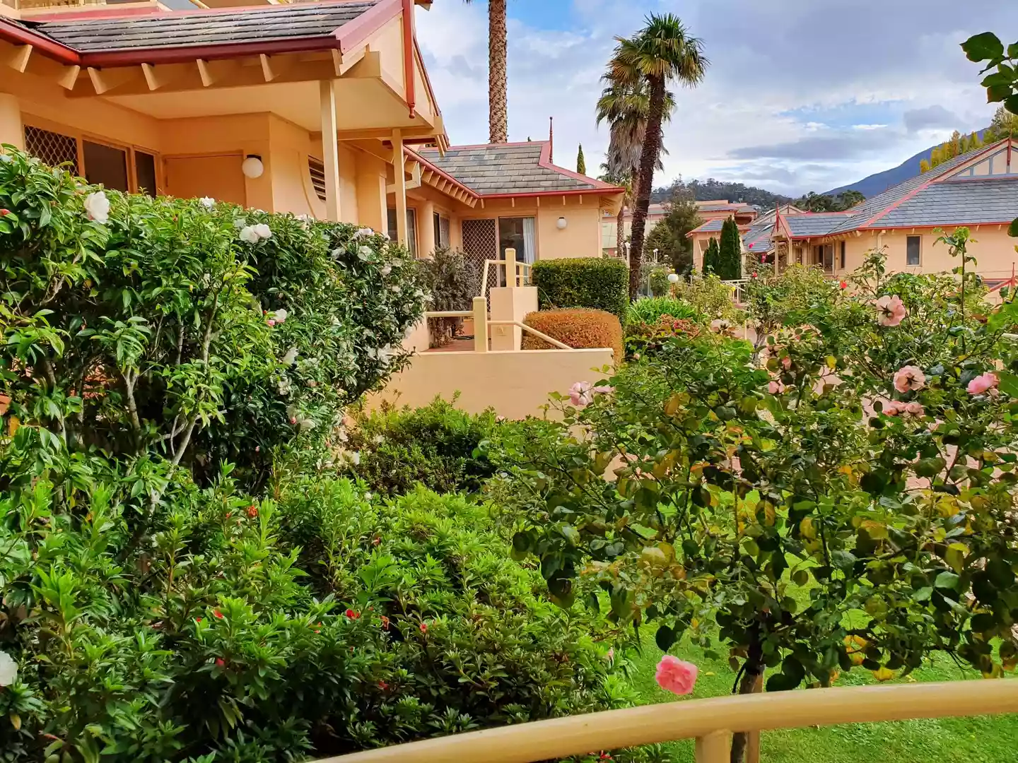 Modern Refurbished Ground Floor One Bedroom Apartment 