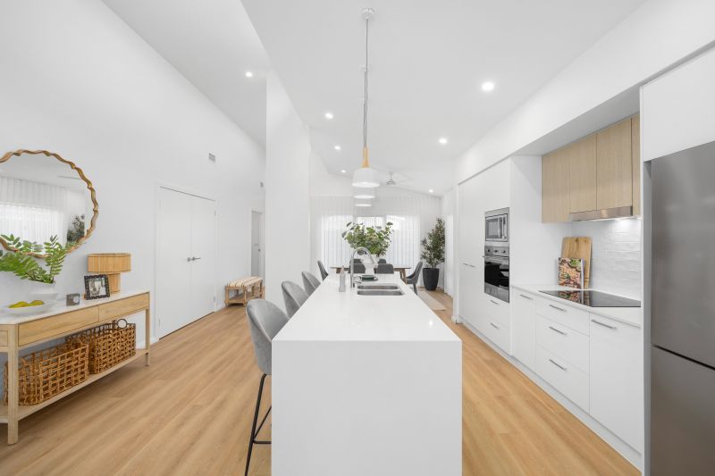 Find sanctuary between the country & the sea